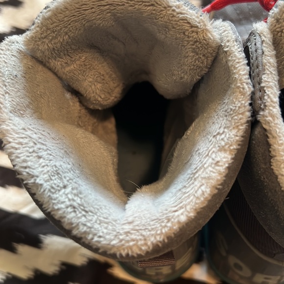 SOREL Winter Boots - Picture 5 of 9